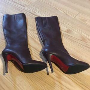 CHRISTIAN LOUBOUTIN
Knee-High Boots 9.5/IT 39.5